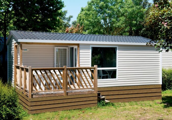 Location de mobil-home « Loggia » pour 4 personnes et terrasse semi